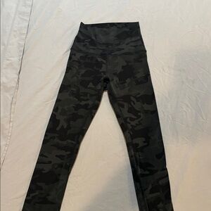 Lululemon Athletica Black Camo Leggings